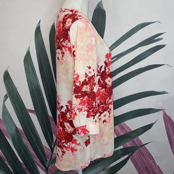 Rose & Olive Floral 3/4 Sleeve Blouse - Picture 5 of 11